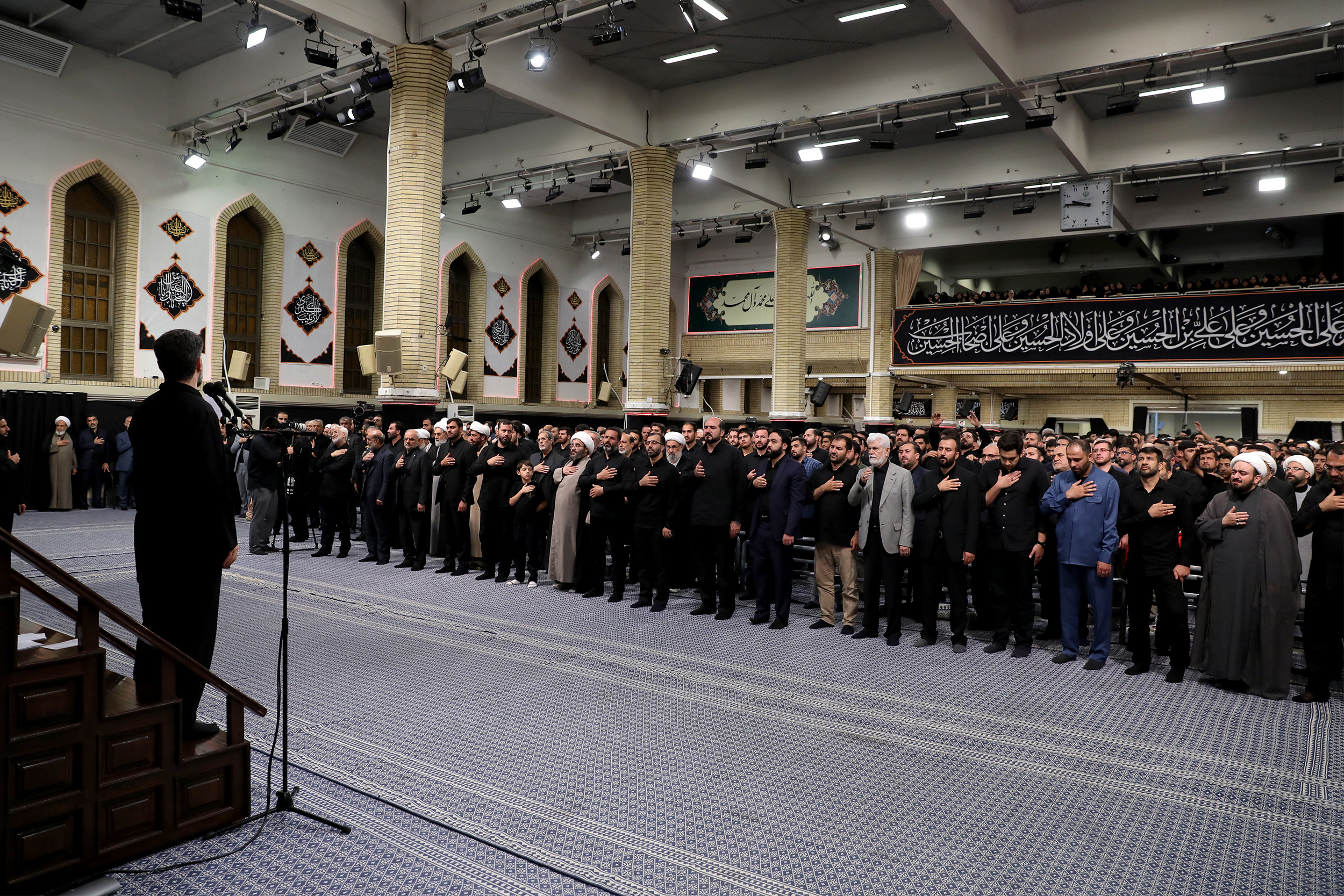 مراسم عزاداری ایام شهادت حضرت اباعبدالله الحسین علیه‌السلام در حسینیه امام خمینی